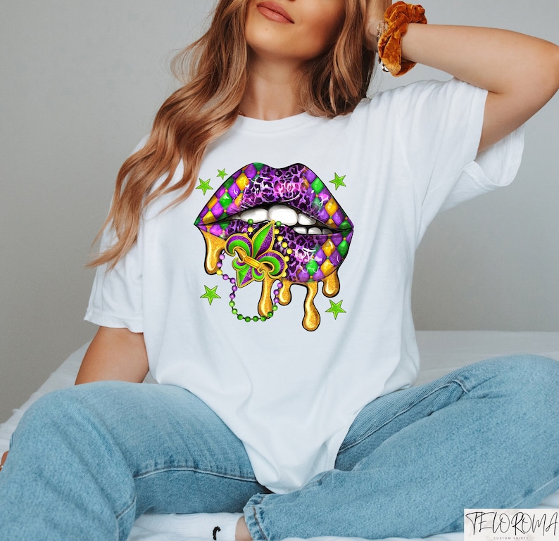 Mardi Lips Shirt, Mardi Gras Sweatshirt, Fat Tuesday Tee, Lips Fleur De Lis Shirt, Flower de luce Outfit, Louisiana Shirt, Mardi Gras Gift