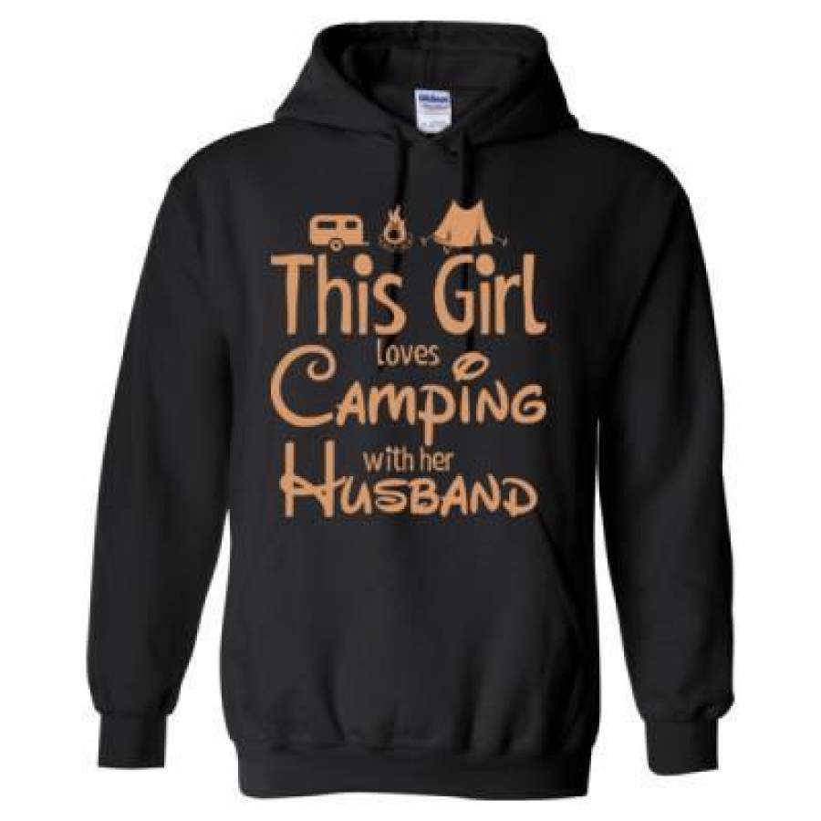 AGR This Girl Loves Camping With Her Husband – Heavy Blend™ Hooded Sweatshirt