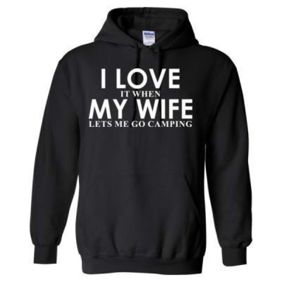 AGR I Love It When My Wife Lets Me Go Camping – Heavy Blend™ Hooded Sweatshirt