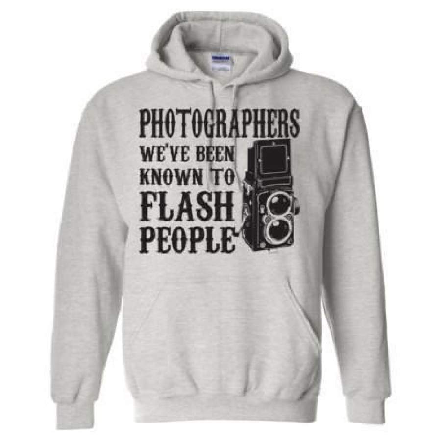 AGR Photographers We Have Beeb Known To Flash People – Heavy Blend™ Hooded Sweatshirt